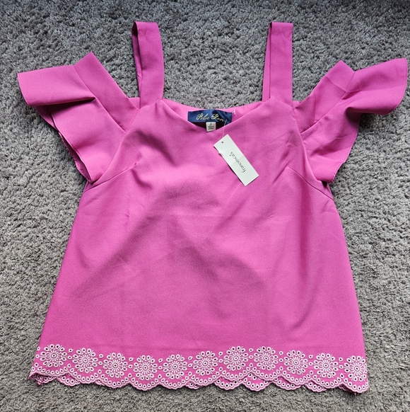 Francesca's Collections Tops - ✨️NEW Francesca Top - Hot Pink, White Embroidery